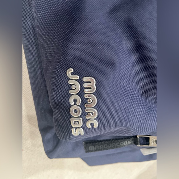 Marc Jacobs Leather Trim Nylon Backpack in Navy blue, NWT R$225 - Picture 9 of 11